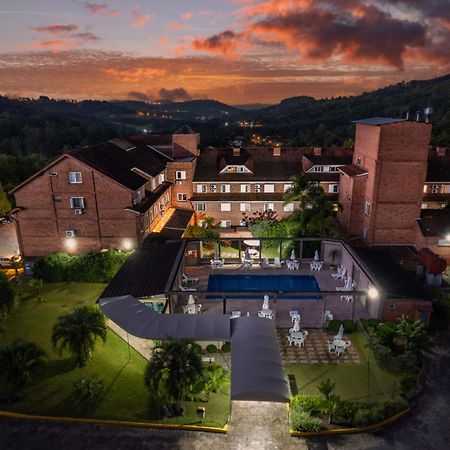 Farina Park Hotel 本图贡萨尔维斯 外观 照片